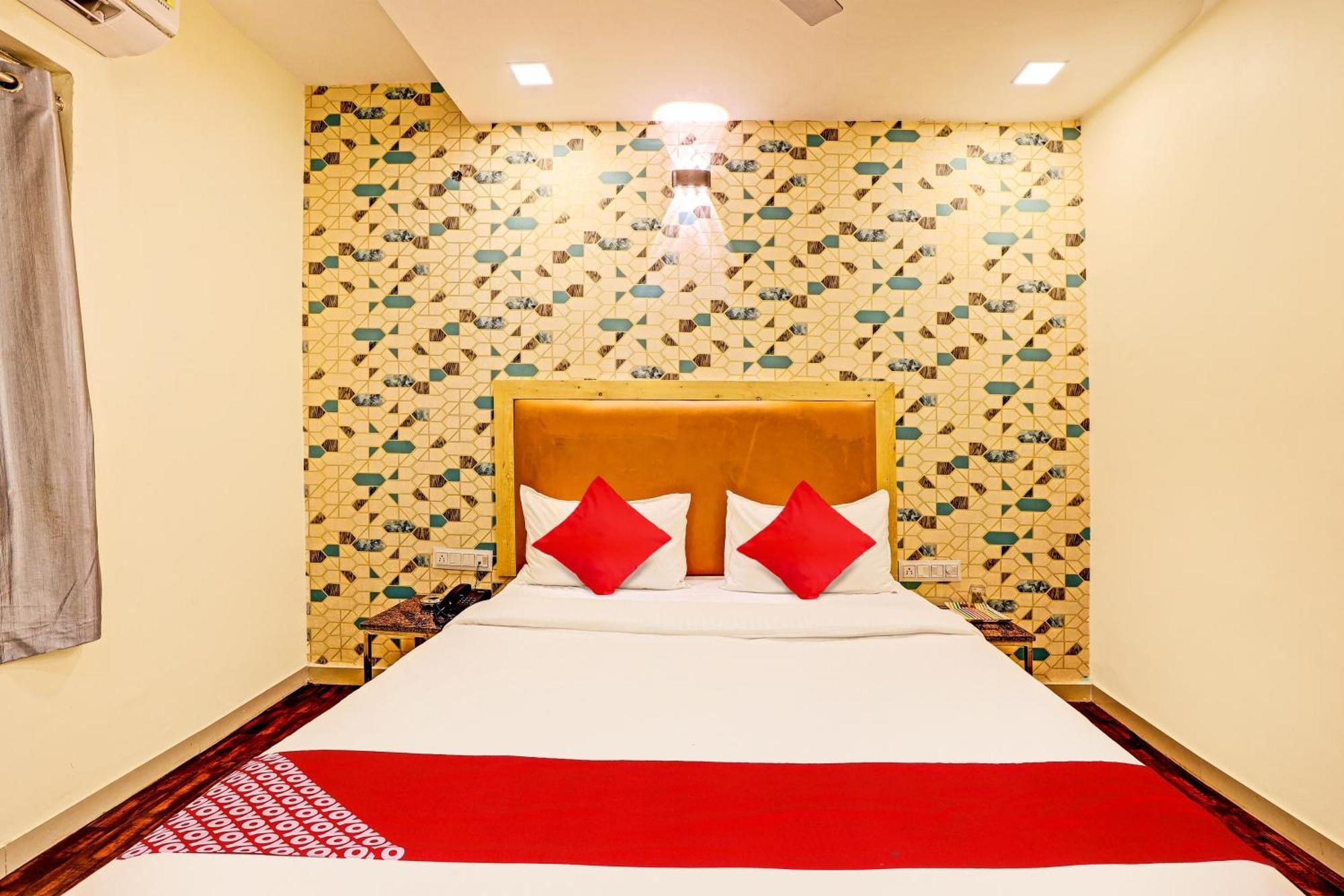 Hotel O Alexa อาเมดาบัด ภายนอก รูปภาพ
