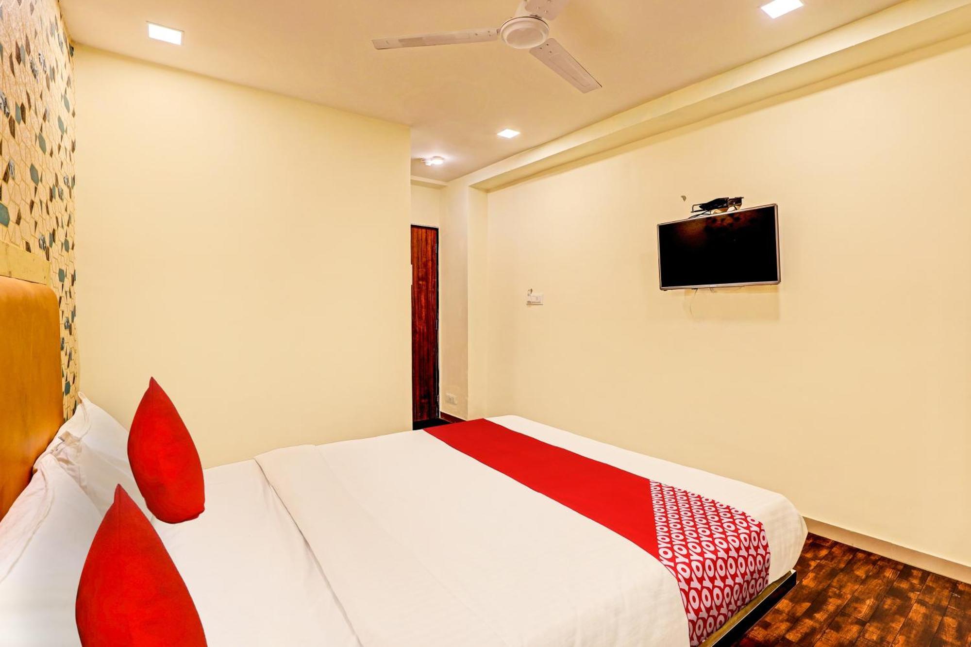 Hotel O Alexa อาเมดาบัด ภายนอก รูปภาพ